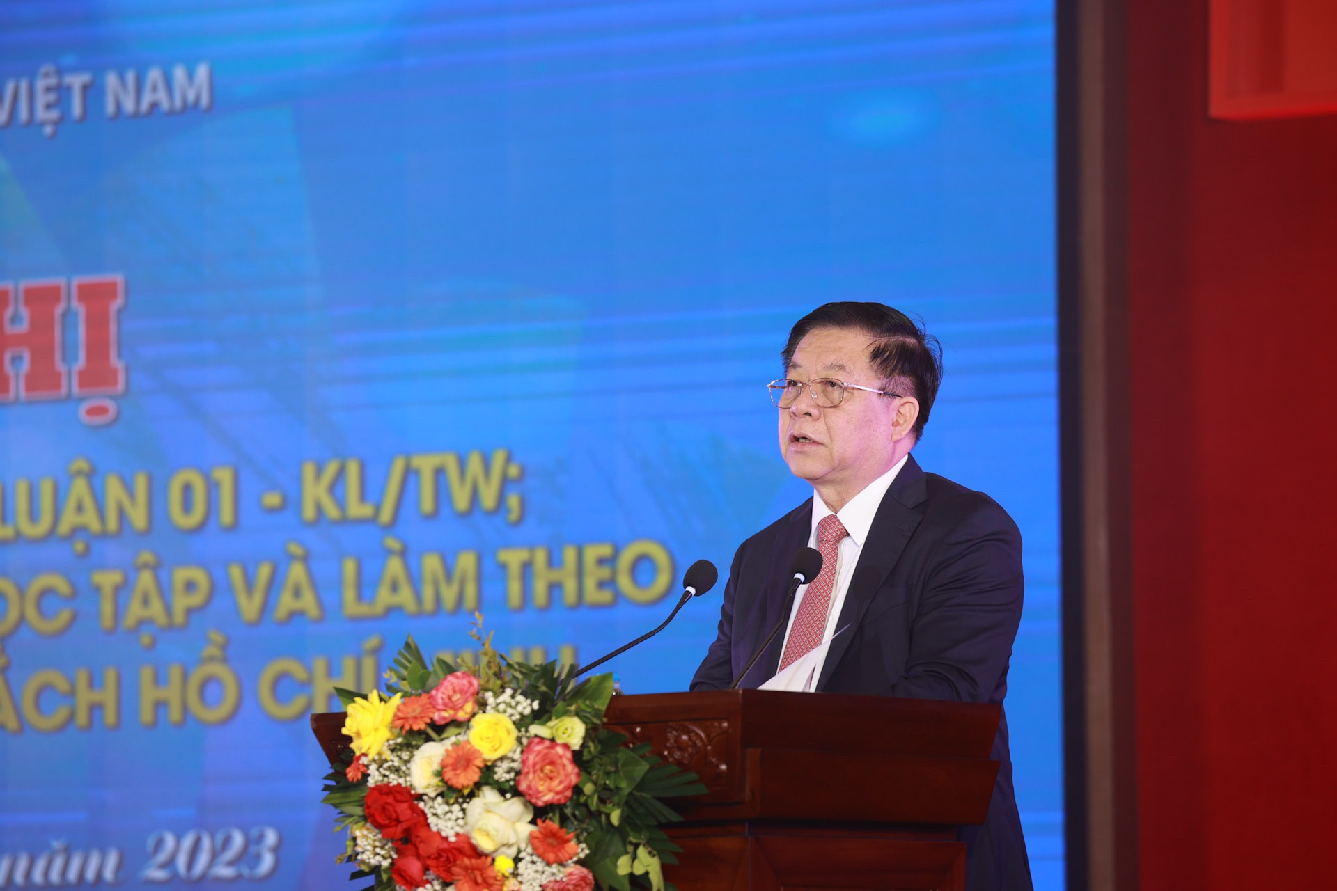 Ông Nguyễn Trọng Nghĩa, Bí thư Trung ương Đảng, Trưởng ban Tuyên giáo Trung ương. 