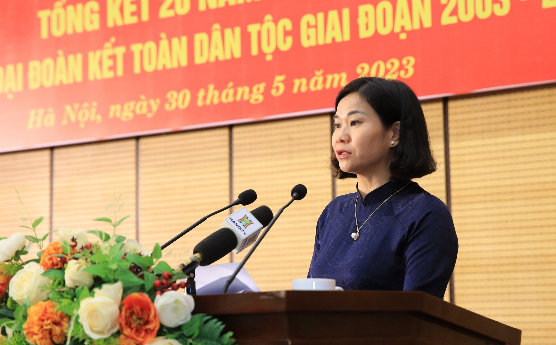 Bà Nguyễn Thị Tuyến, Phó Bí thư Thường trực Thành ủy Hà Nội phát biểu tại hội nghị.