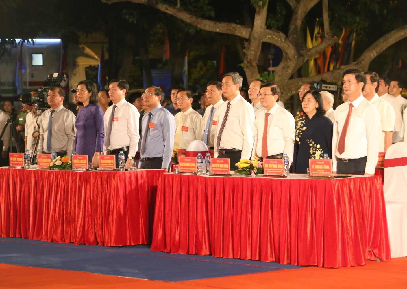 Các đại biểu tham dự buổi Lễ.