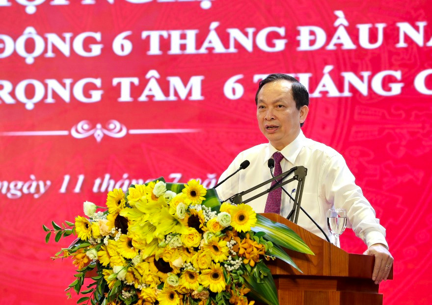 Ông Đào Minh Tú - Phó Bí thư Ban cán sự Đảng, Phó thống đốc thường trực Ngân hàng Nhà nước Việt Nam phát biểu chỉ đạo Hội nghị.