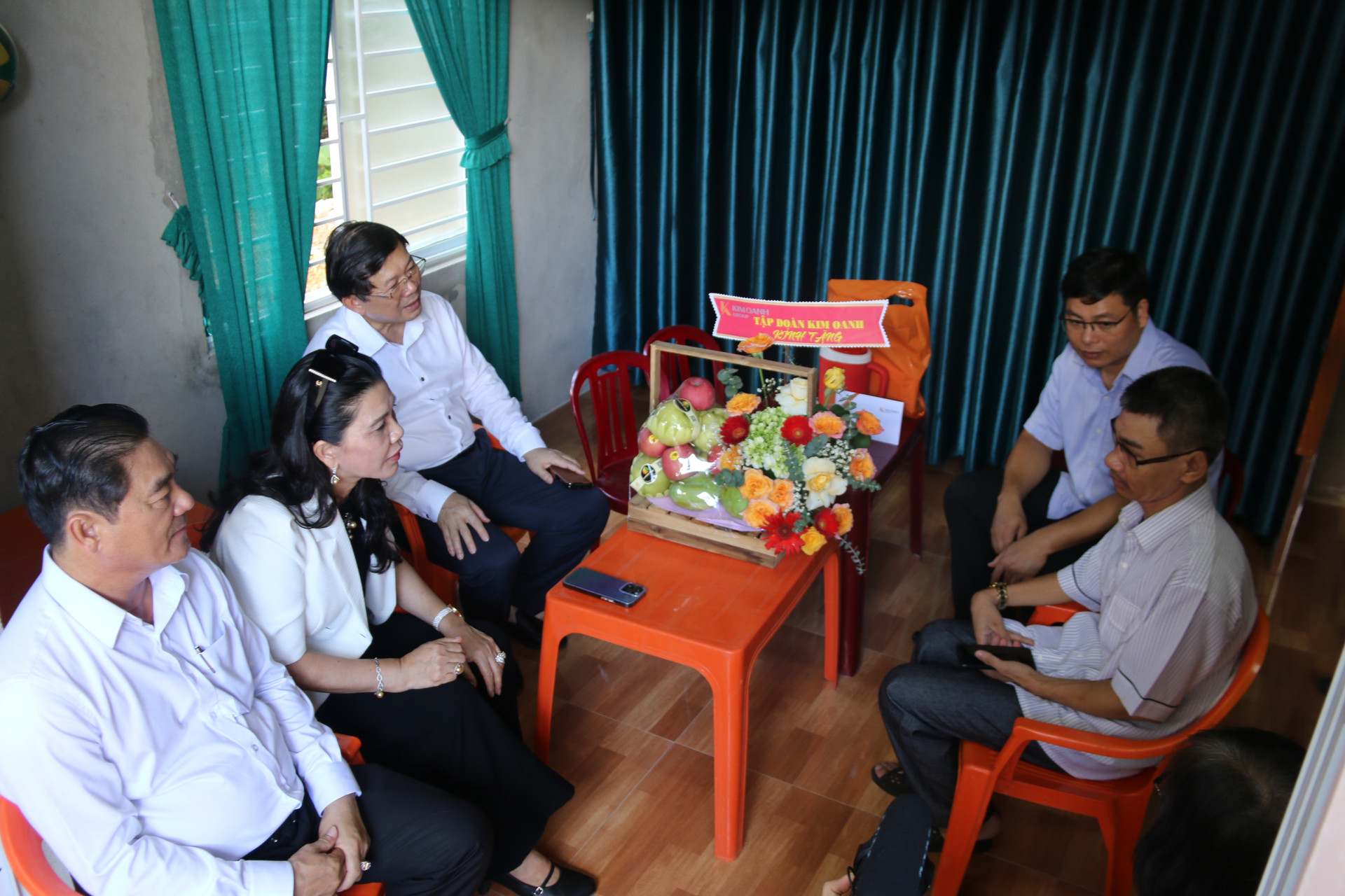 Đoàn thăm hỏi động viên nạn nhân chất độc màu da cam tại tỉnh Quảng Trị.