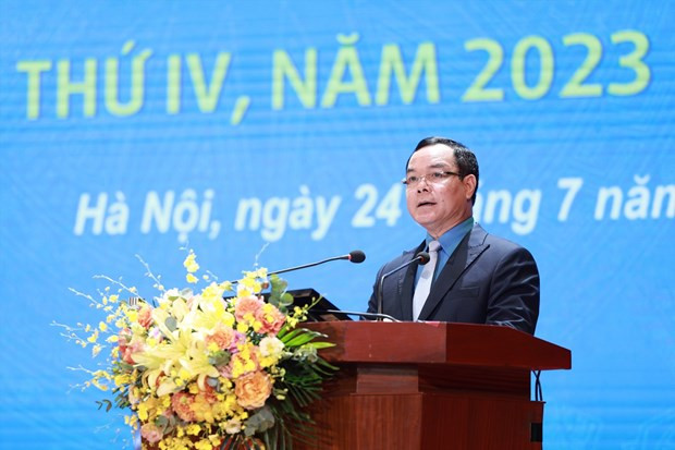 Ông Nguyễn Đình Khang, Chủ tịch Tổng LĐLĐ Việt Nam phát biểu.
