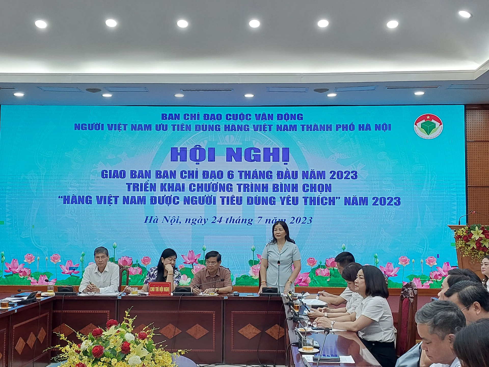 Bà Trần Thị Phương Lan, Quyền Giám đốc Sở Công thương Hà Nội phát biểu tại hội nghị.