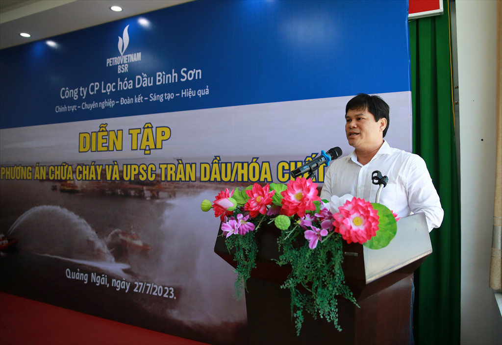 Phó Chủ tịch UBND tỉnh Quảng Ngãi Trần Phước Hiền phát biểu tại buổi diễn tập.