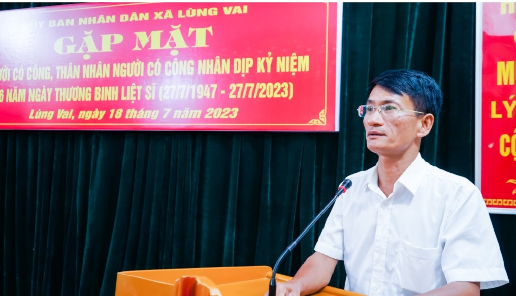 Ông Lê Ngọc Dương vừa bị khởi tố, bắt tạm giam. Ảnh:  Cổng thông tin huyện Mường Khương