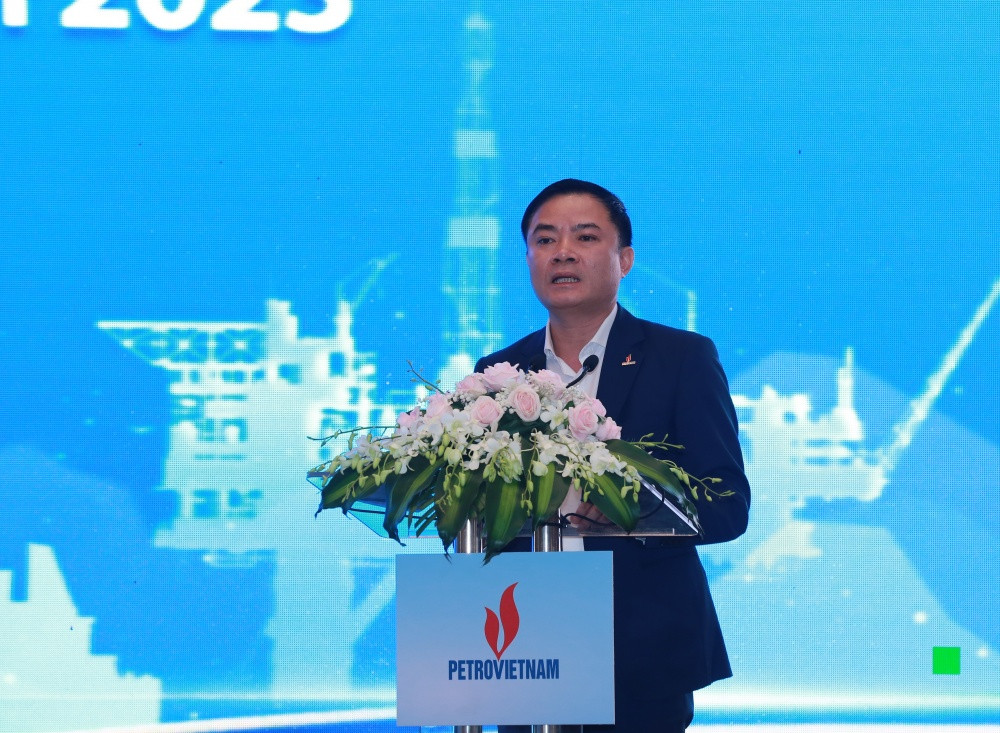 Đồng chí Lê Ngọc Sơn – Phó Tổng Giám đốc Petrovietnam trình bày về những thay đổi của Luật Dầu khí 2022.