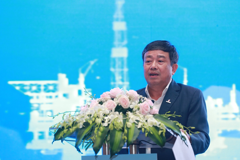 Đồng chí Phạm Xuân Cảnh – Phó Bí thư Thường trực, Thành viên HĐTV Petrovietnam phát biểu tại hội nghị.