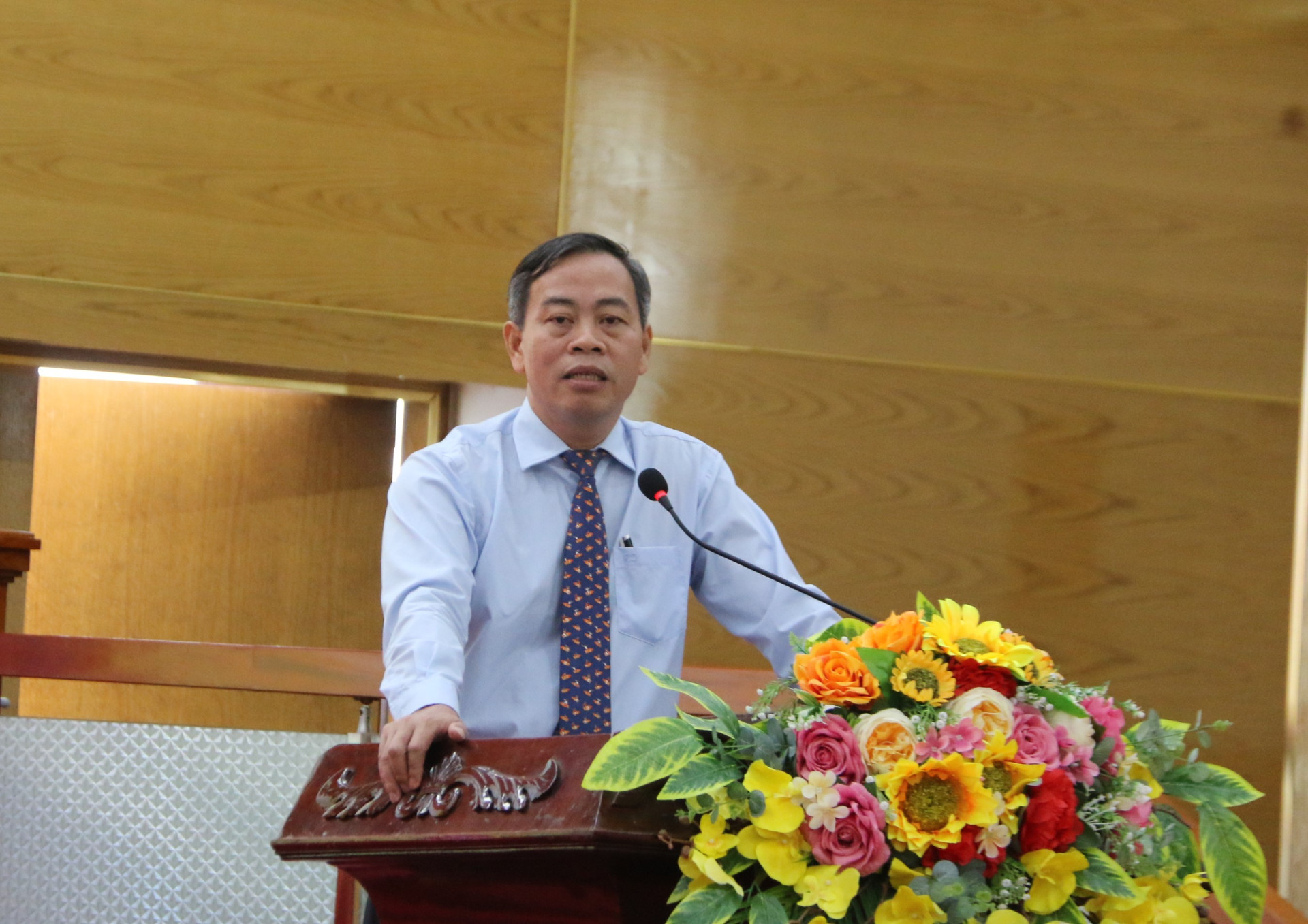 Qua các chức sắc, chức việc, ông Nguyễn Đăng Quang gửi lời thăm hỏi ân cần đến các tín đồ, phật tử của các tổ chức tôn giáo.