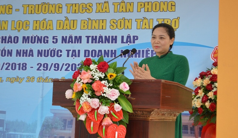 Bà Phạm Thị Như Phong - Chủ tịch UBND huyện Vũ Thư phát biểu tại buổi lễ khánh thành.