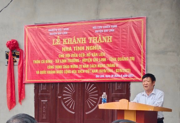 Lễ khánh thành và bàn giao nhà Tình nghĩa cho gia đình cựu chiến binh Hồ Văn Liệu.