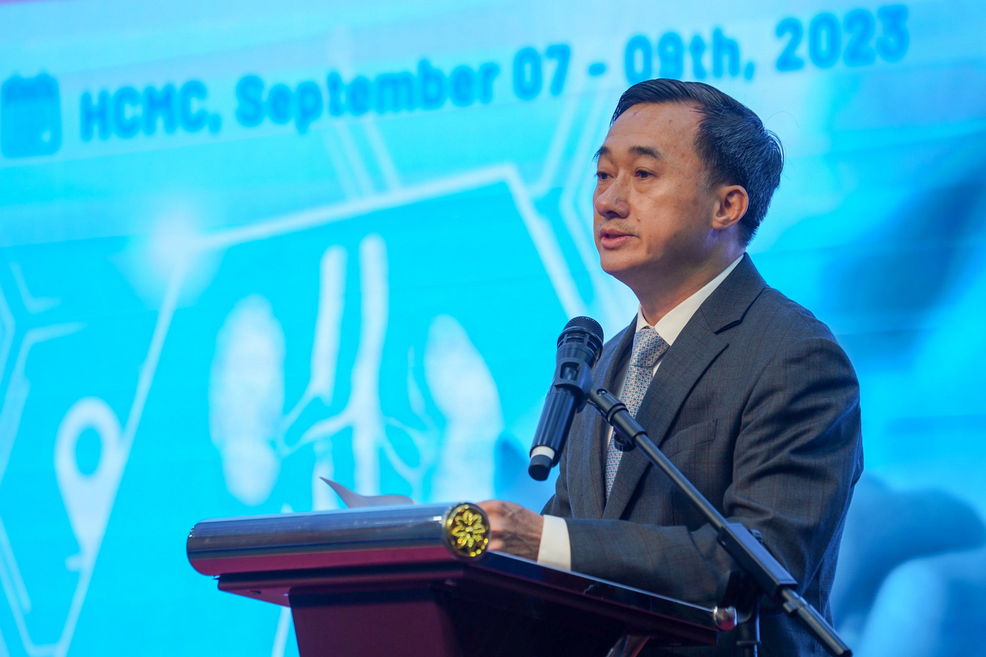 GS.TS Trần Văn Thuấn, Thứ trưởng Bộ Y tế phát biểu tại lễ khai mạc hội nghị FAUA 2023.