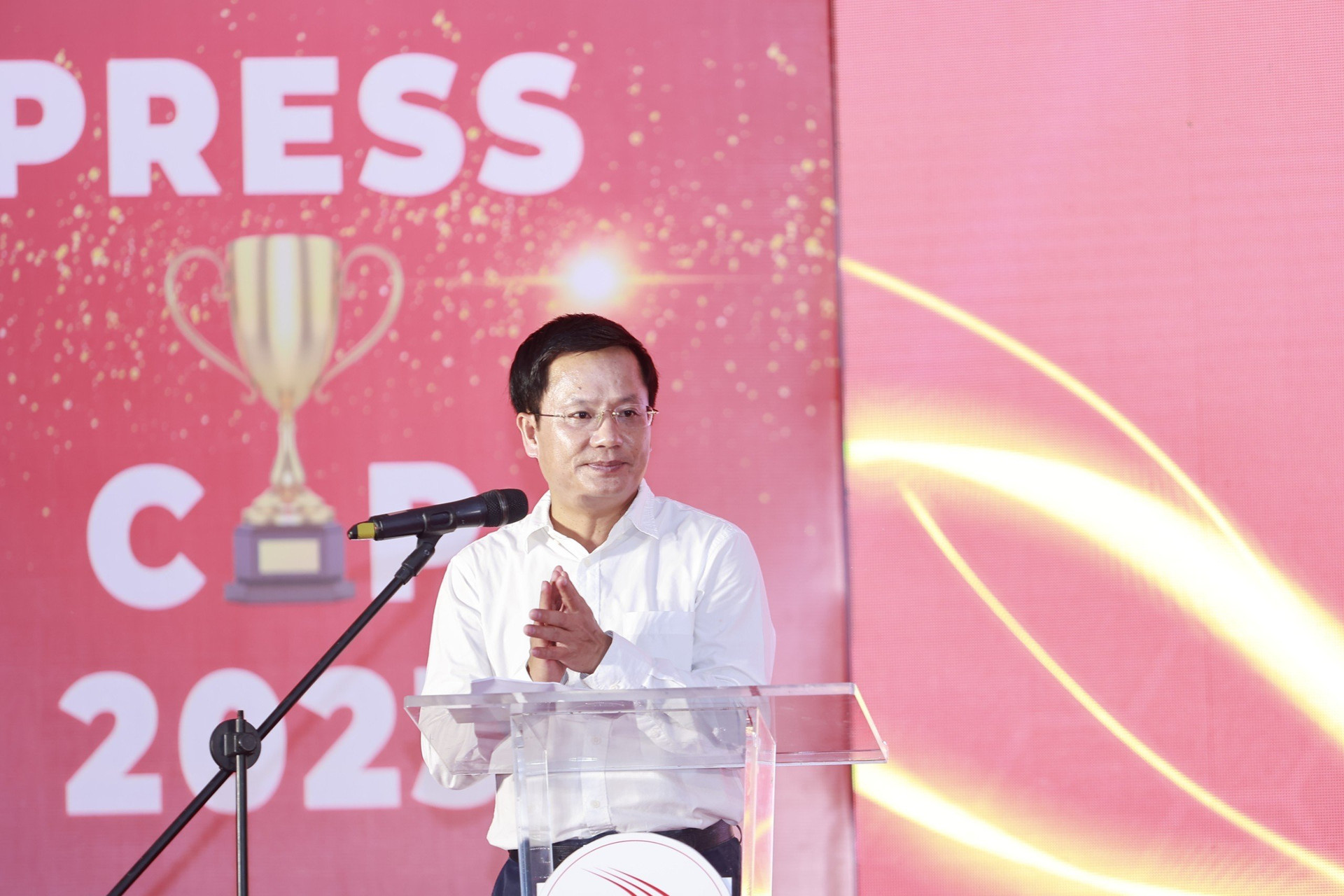Nhà báo Hồ Minh Chiến - Tổng Biên tập Tạp chí Gia đình Việt Nam, Trưởng Ban tổ chức Press Cup 2023 phát biểu tại buổi lễ.