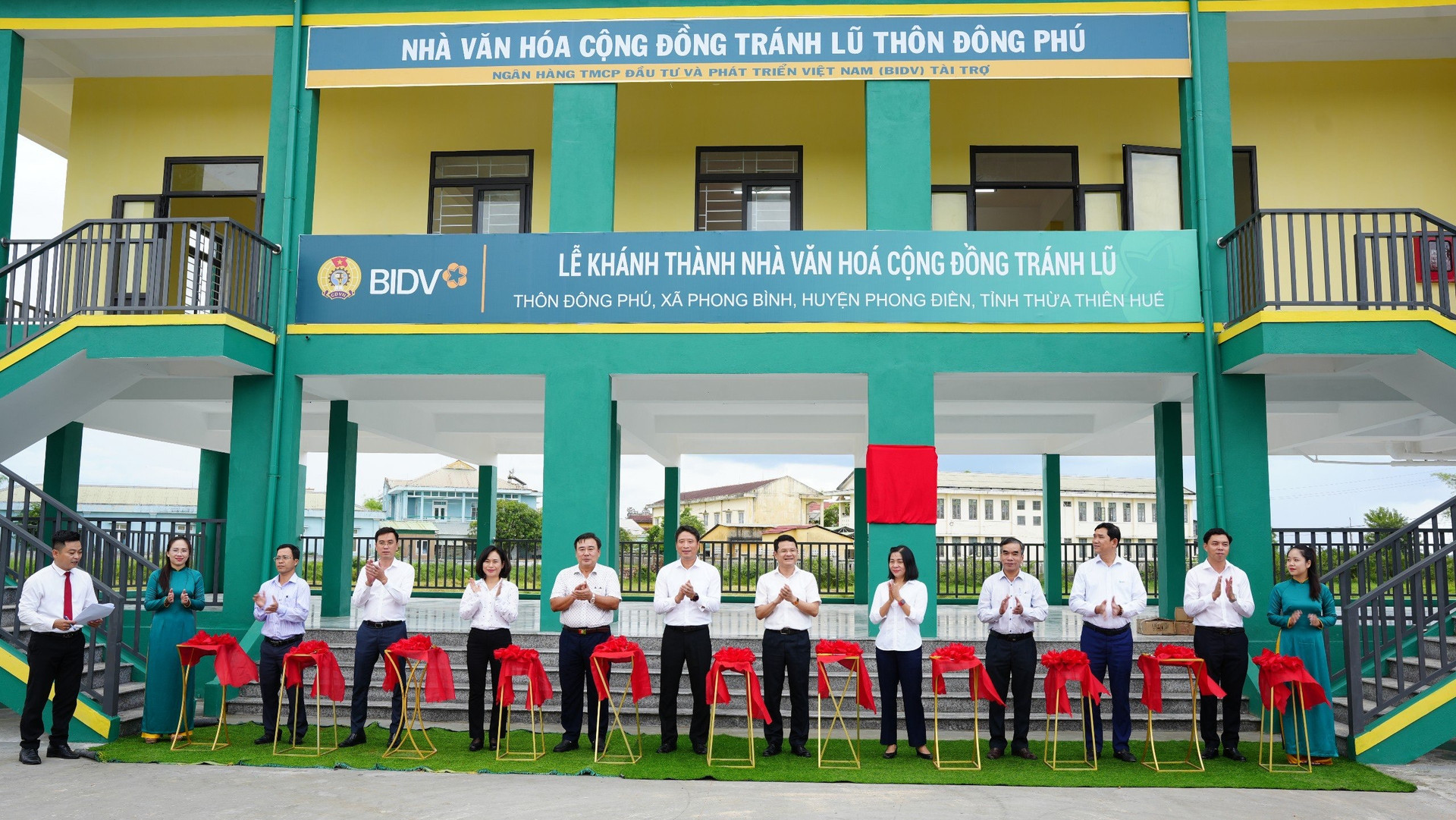 Khánh thành công trình Nhà văn hóa cộng đồng tránh lũ tại Quảng Bình.