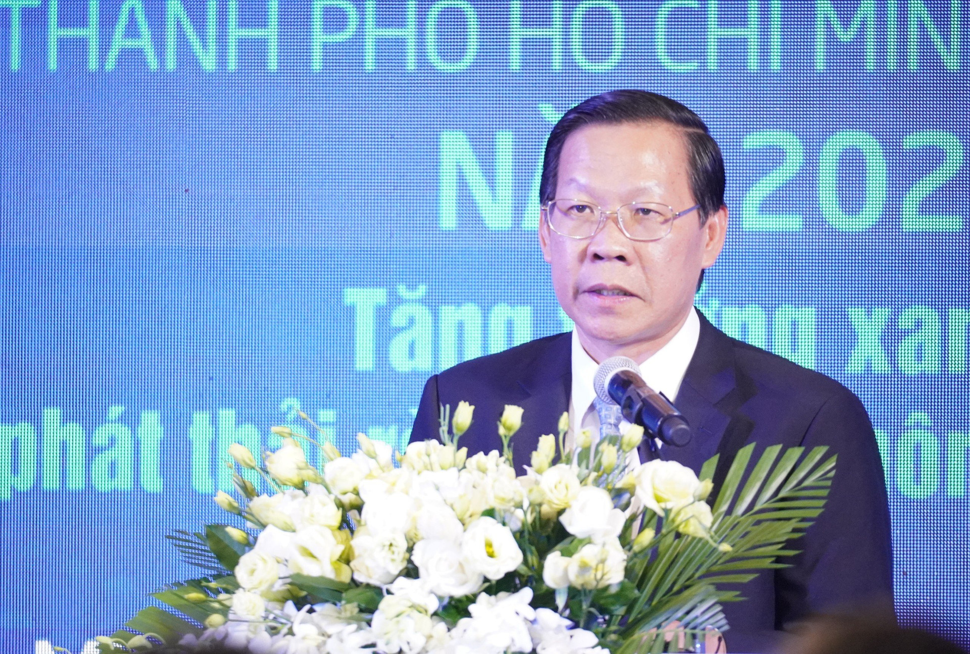 Ông Phan Văn Mãi - Chủ tịch UBND TP HCM phát biểu tại chương trình gặp mặt.