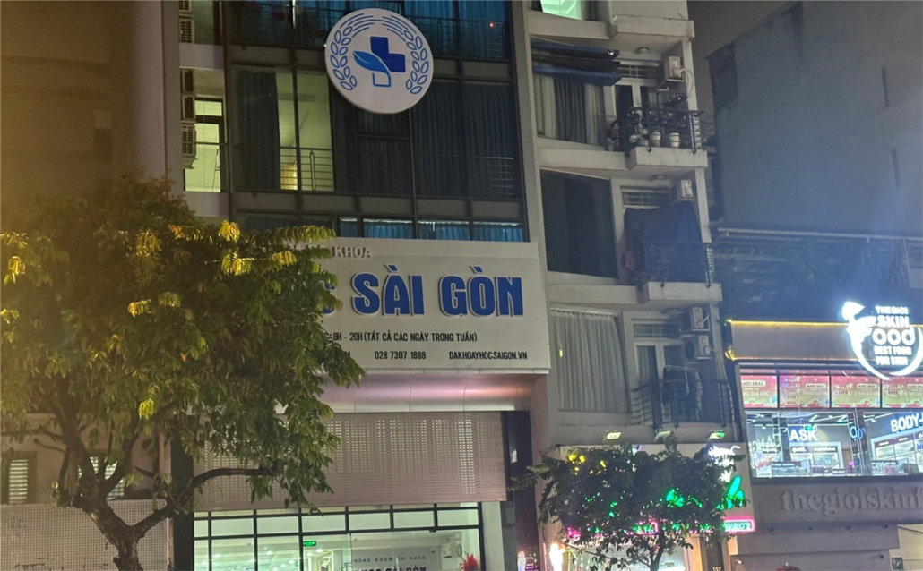 Phòng khám Y học Sài Gòn tại thời điểm cơ quan chức năng kiểm tra.