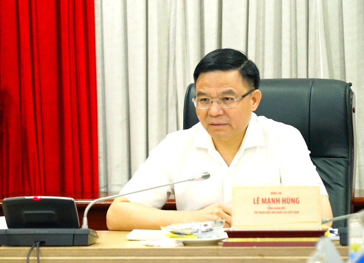 Tổng Giám đốc Petrovietnam Lê Mạnh Hùng chủ trì buổi làm việc.