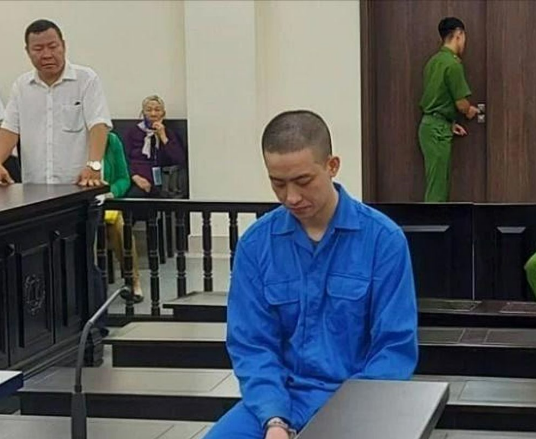 Bị cáo Nguyễn Minh Vui tại phiên tòa.