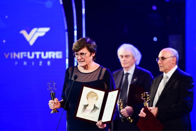 Nhóm các nhà khoa học đạt giải thưởng lớn nhất của VinFuture mùa 1