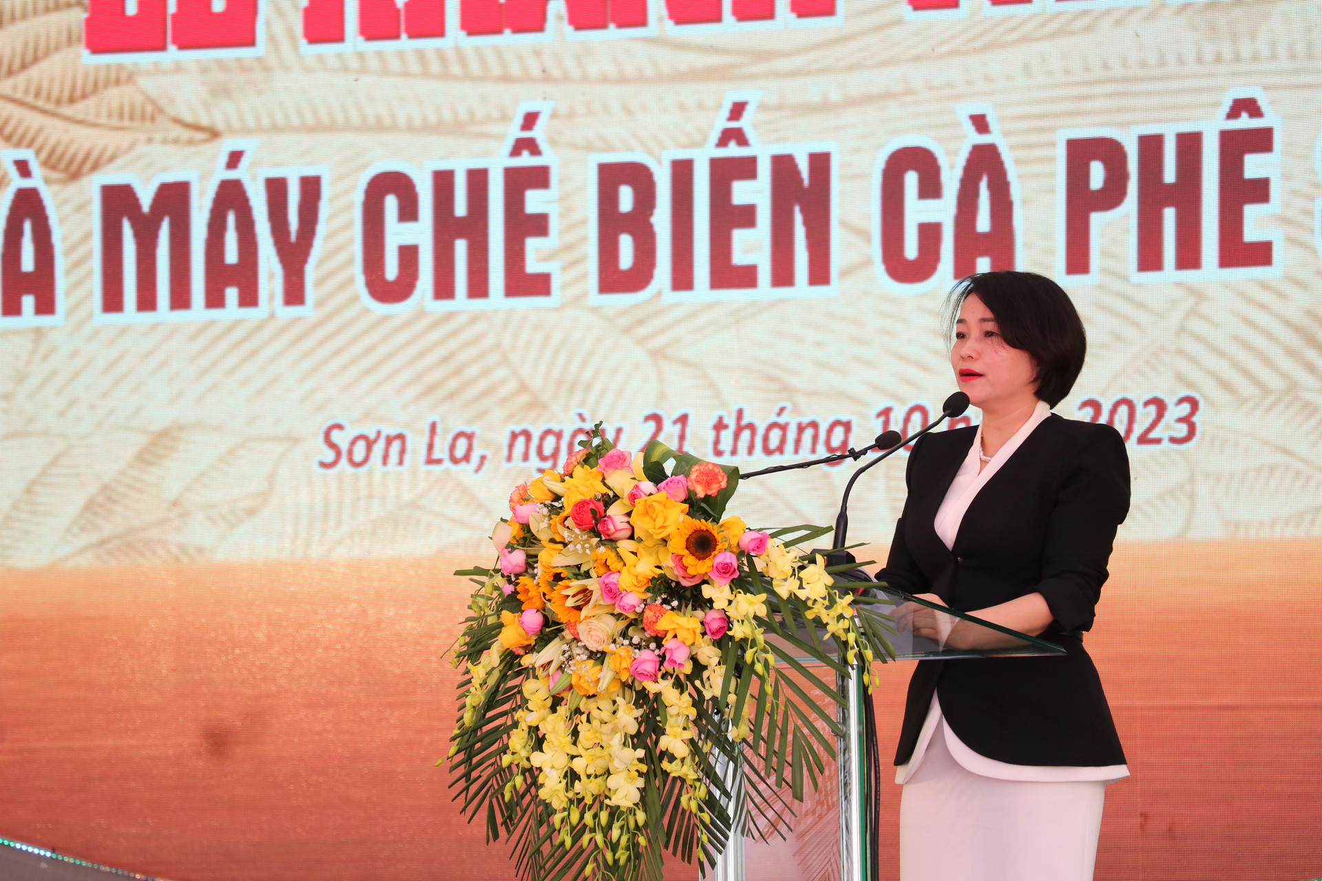 Bà Nguyễn Thị Phương, Tổng Giám đốc WinCommerce phát biểu tại buổi lễ.