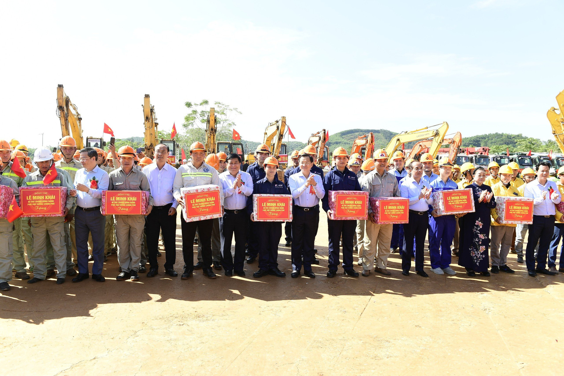 tuyến cao tốc Tuyên Quang – Hà Giang có ý nghĩa rất quan trọng cho sự phát triển KT - XH, quốc phòng... Ảnh: Ngô Hùng