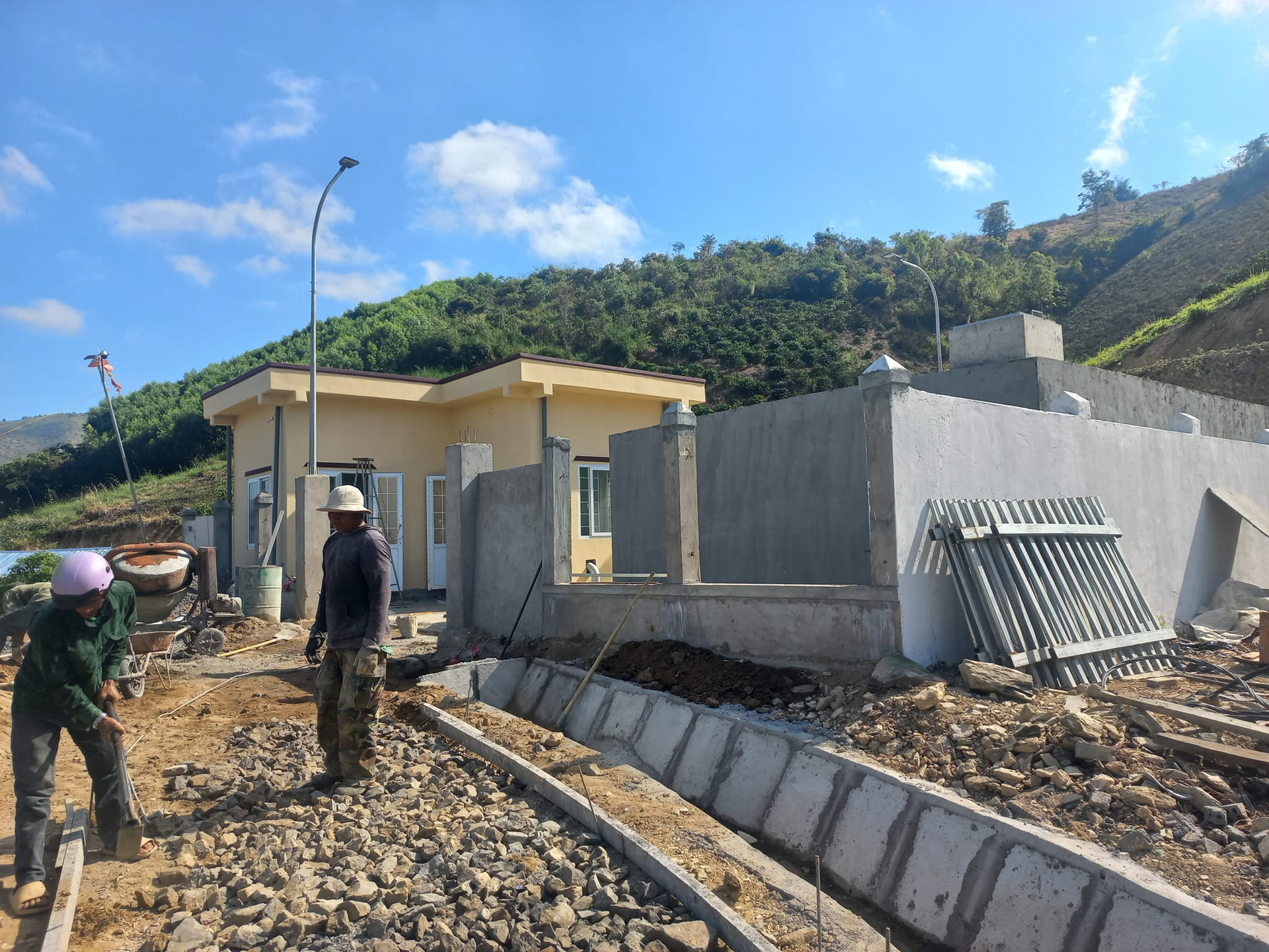 Chương trình đã đầu tư xây dựng công trình nước sạch tại Xã Cư Pui, huyện Krông Bông. Ảnh: Lê Hoàng