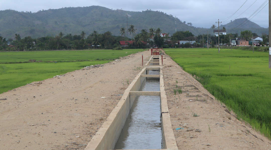 Công trình thủy lợi nâng cấp kiên cố kênh N2 trạm bơn Buôn Cuôr, xã Yang Tao, huyện Lắk được làm từ nguồn vốn Chương trình MTQG1719. Ảnh: Lê Hoàng.