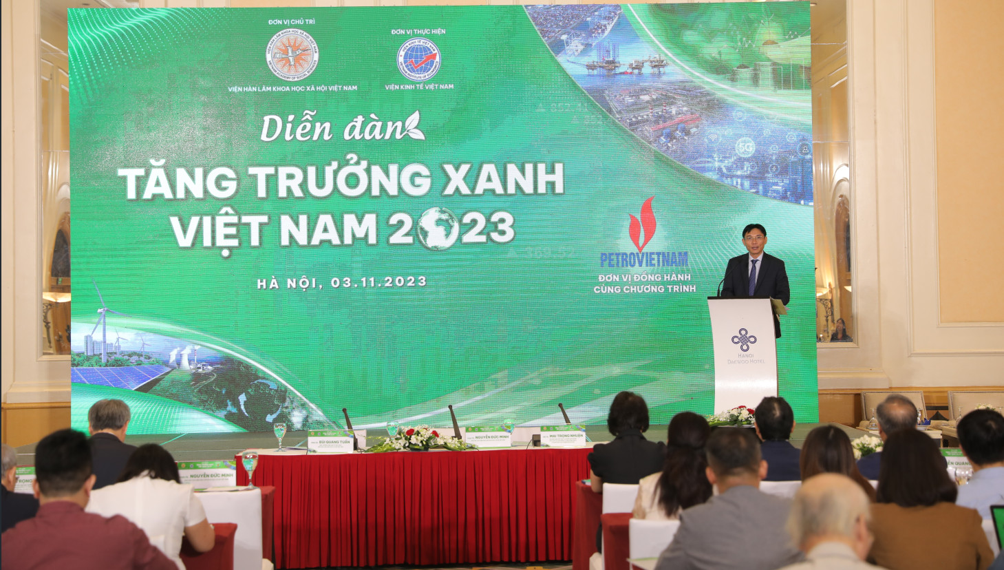 PGS.TS Nguyễn Đức Minh – Phó Chủ tịch Viện Hàn lâm KHXH Việt Nam phát biểu khai mạc chương trình.