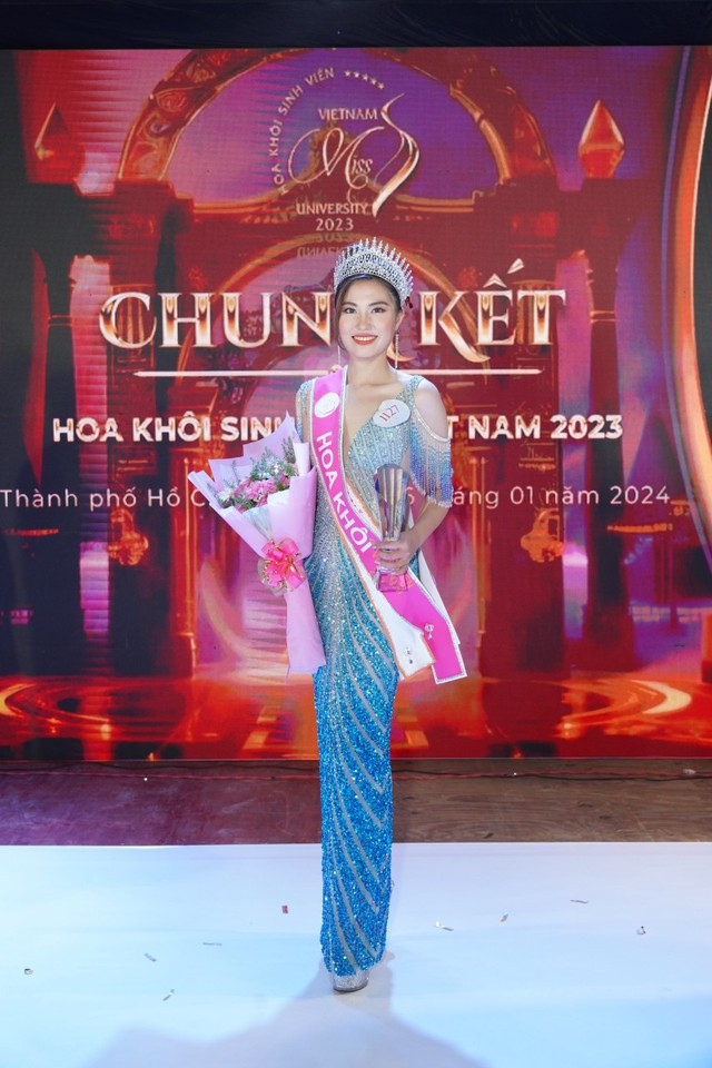 Hoa khôi Sinh viên Việt Nam 2023: Nữ sinh Đại học Ngoại thương xuất sắc đăng quang - Ảnh 1.
