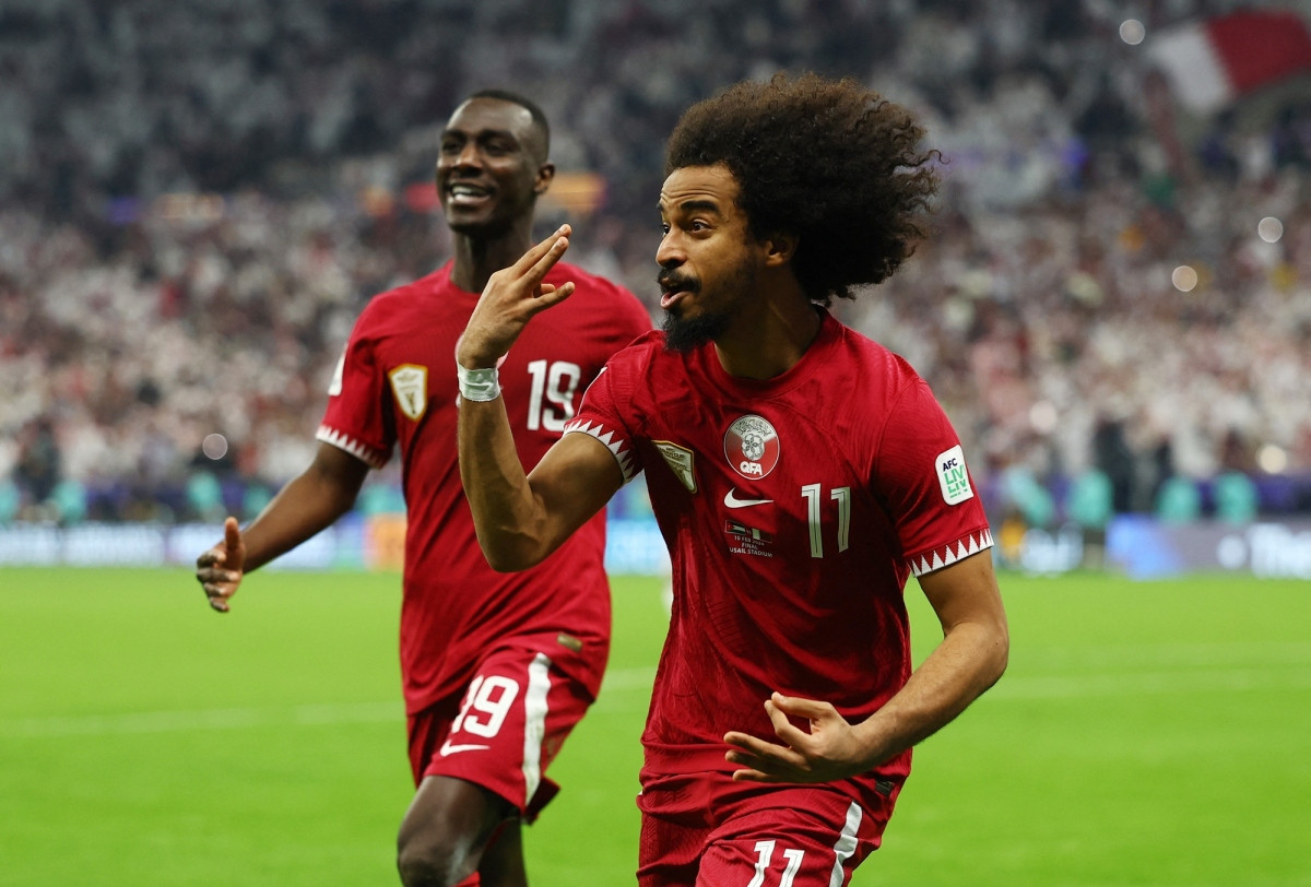 akram afif lap hat-trick kho tin truoc jordan, qatar vo dich asian cup 2023 hinh anh 1