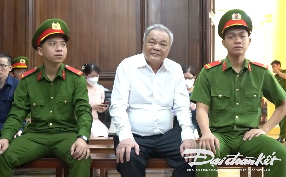 Bị cáo Trần Quí Thanh, cựu Giám đốc Công ty Tân Hiệp Phát tại phiên tòa ngày 24/4.