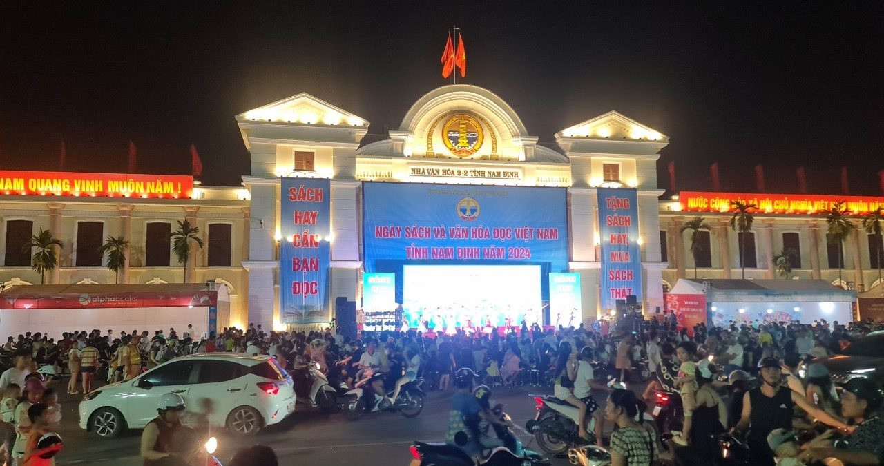 “Ngày sách và Văn hóa đọc Việt Nam” năm 2024 tổ chức tại tỉnh Nam Định được UBND Nam Định khai mạc tối 27/4, tại trung tâm TP Nam Định.