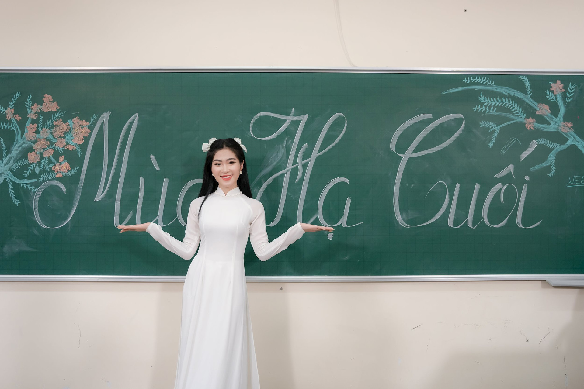 Hà Myo tái hiện kỷ niệm học trò trong MV ‘Mùa Hạ Cuối’