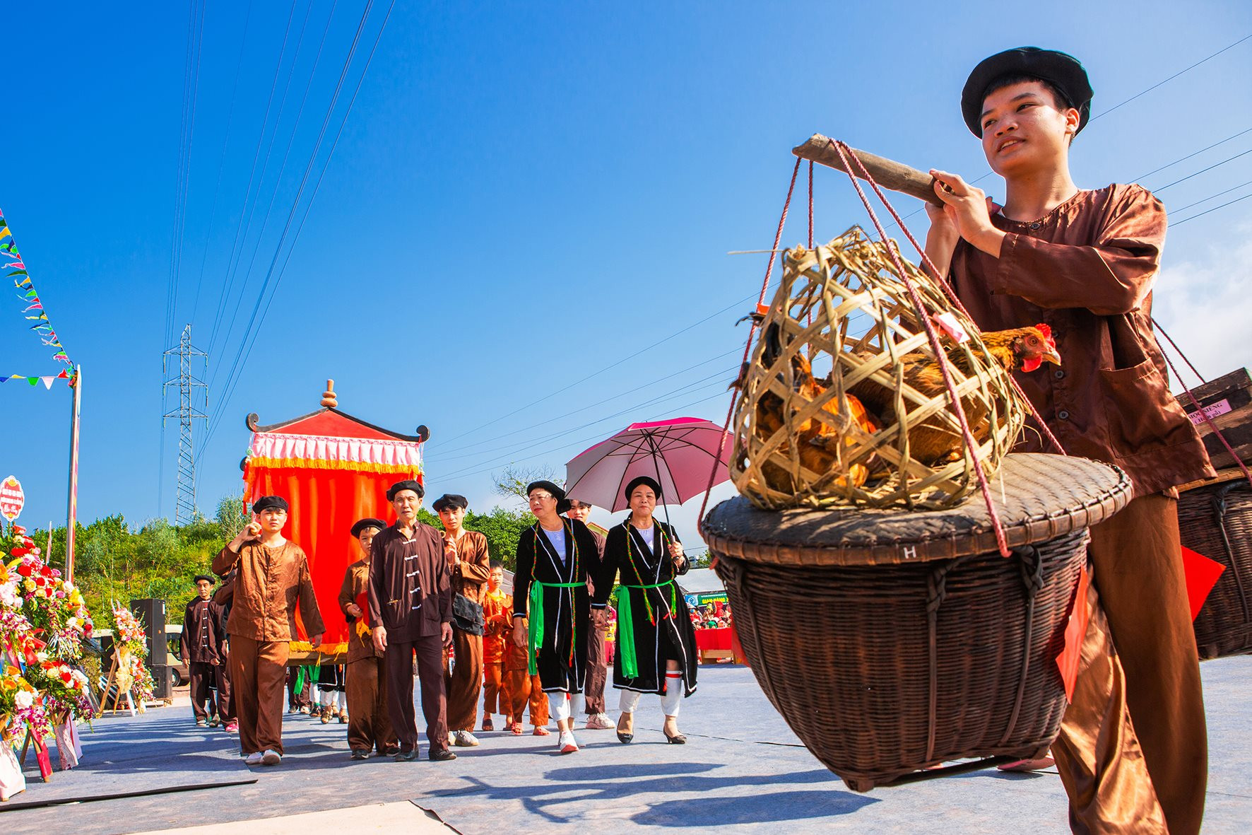 phong-tuc-cuoi-hoi-cua-dan-toc-san-diu-nguyen-long-giang.jpg