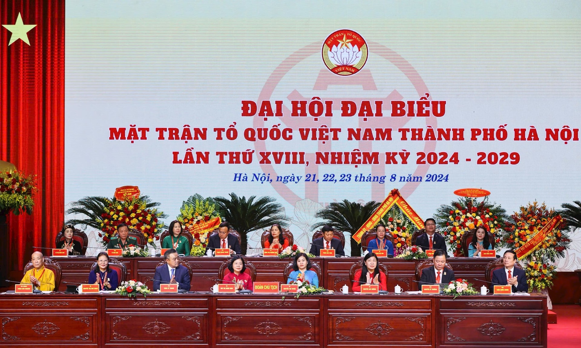 Đoàn Chủ tịch điều hành Đại hội. Ảnh: Quang Vinh.