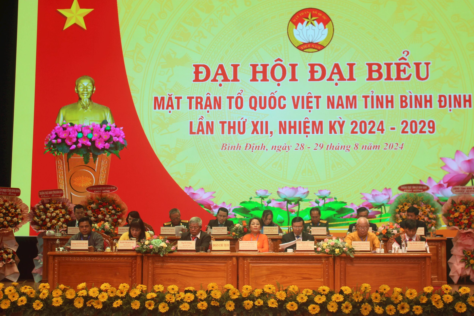 dai-hoi-dai-bieu-mttq-viet-nam-tuinhr-binh-dinh-lan-thu-xii..jpg