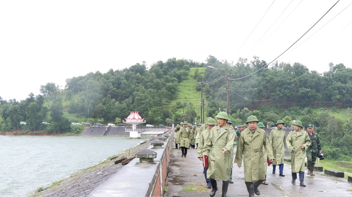 lãnh đạo tỉnh kiểm tra