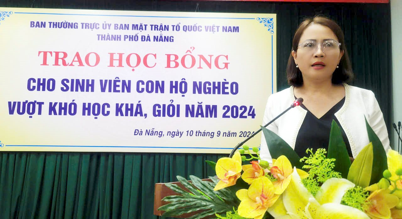 A PCT Trần Thị Mẫn học bổng Mẫnjpg