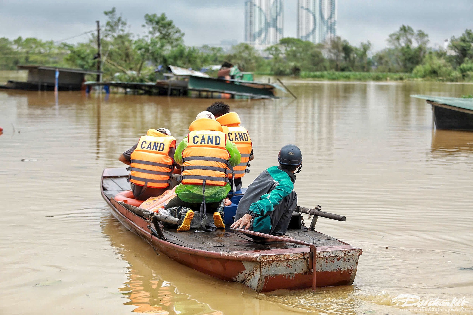 chuong_duong_do-le-khanh14.jpg