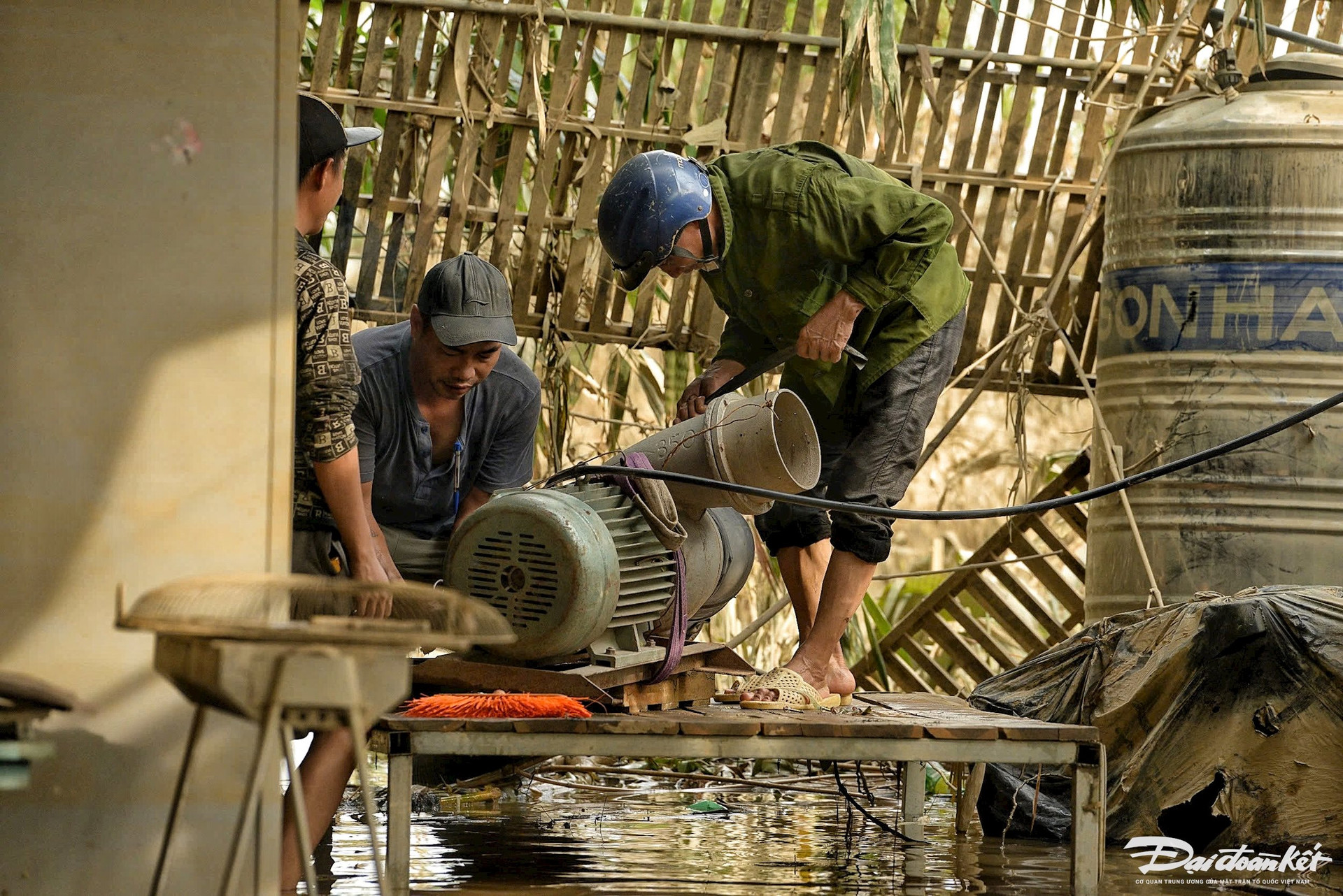 dao_nhat_tan-le-khanh14.jpg