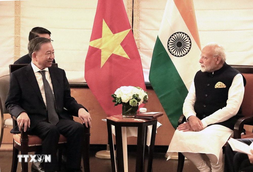 Tổng Bí thư, Chủ tịch nước Tô Lâm gặp Thủ tướng Ấn Độ Narendra Modi. (Ảnh: Thanh Tuấn/TTXVN)