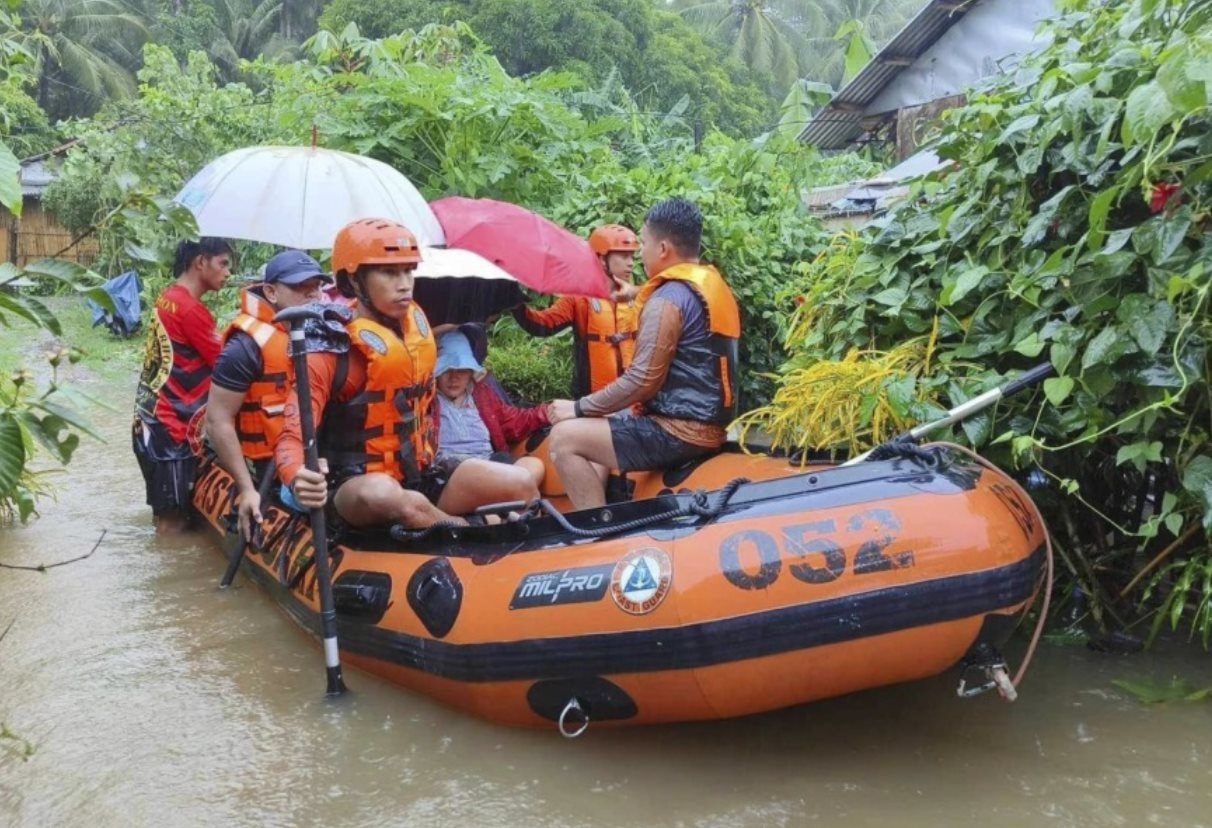 anh bai ben phai trang 13