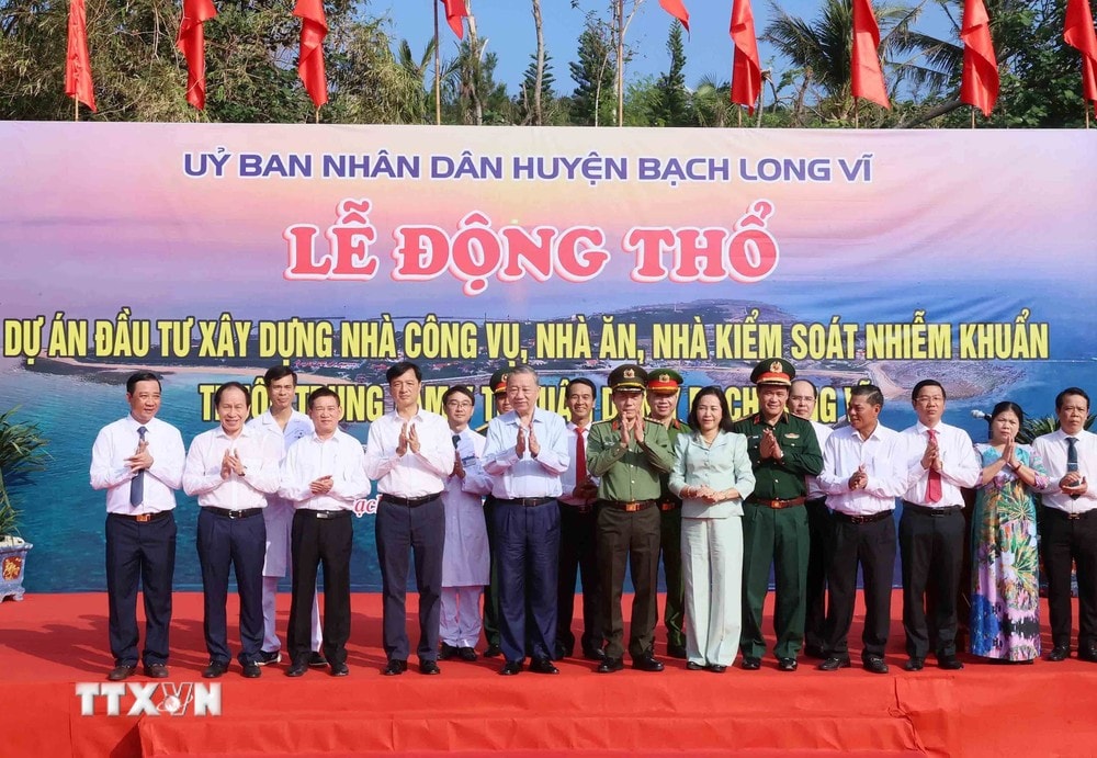 TTXVN_1411 Tong Bi thu Hai Phong 6.jpg