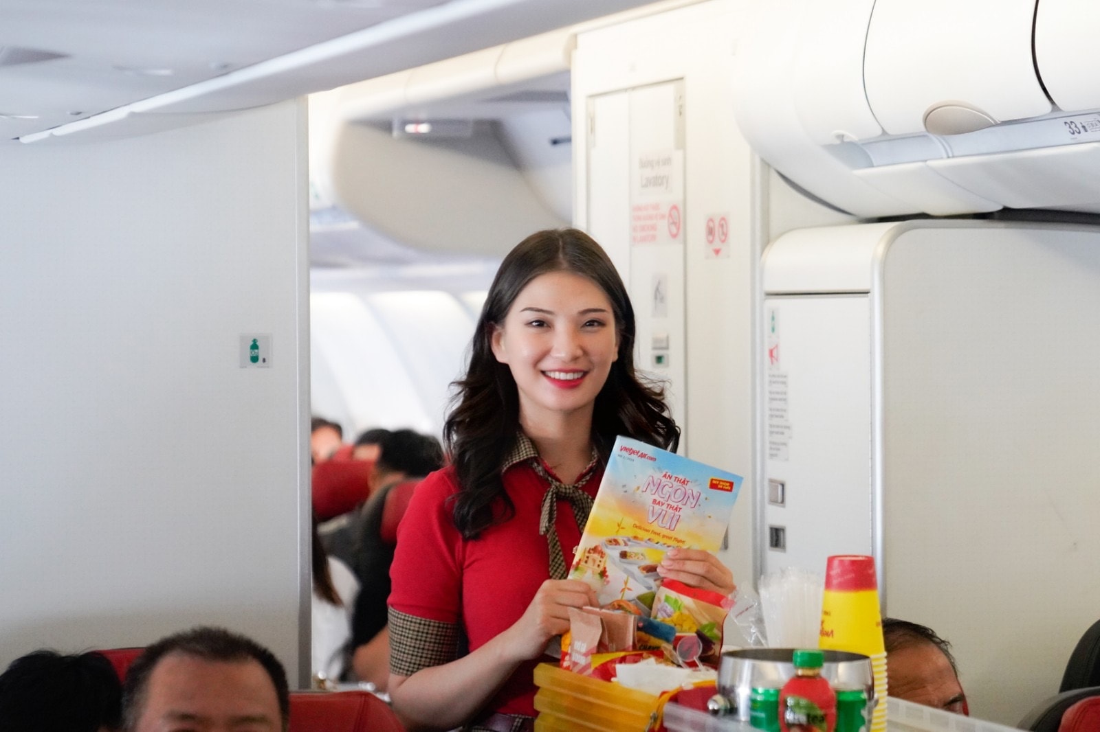 Vietjet cabin crew