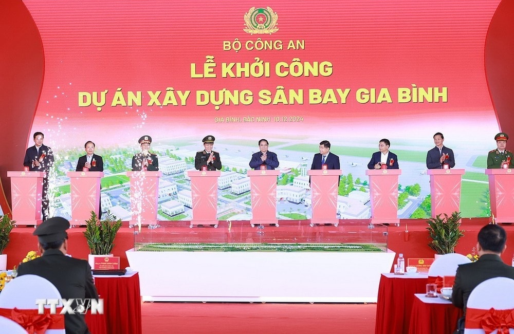 ttxvn-_thu_tuong_pham_minh_chinh_du_le_khoi_cong san_bay_gia_binh5 (2).jpg