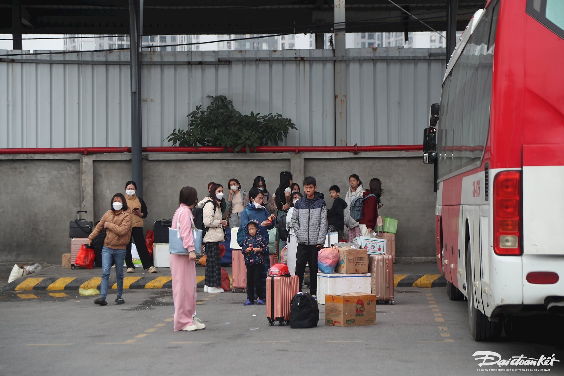 ben_xe-le-khanh1.jpg