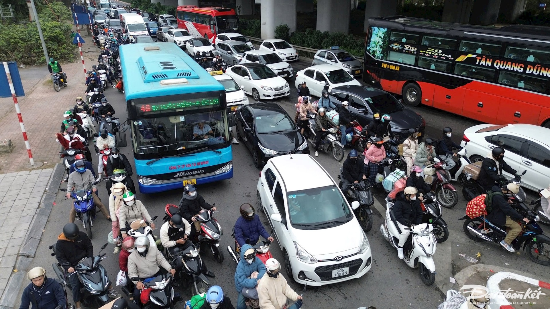 un_tac-le-khanh23.jpg