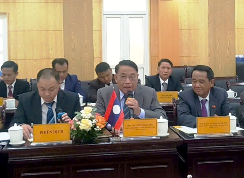 Việt lào 3