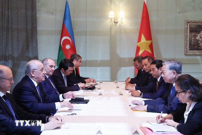 ttxvn-tong-bi-thu-hoi-kien-thu-tuong-azerbaijan-4.jpg