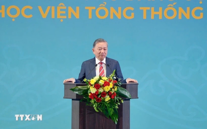Tổng Bí thư Tô Lâm phát biểu Chính sách tại Học viện Tổng thống Nga. (Ảnh: TTXVN phát)