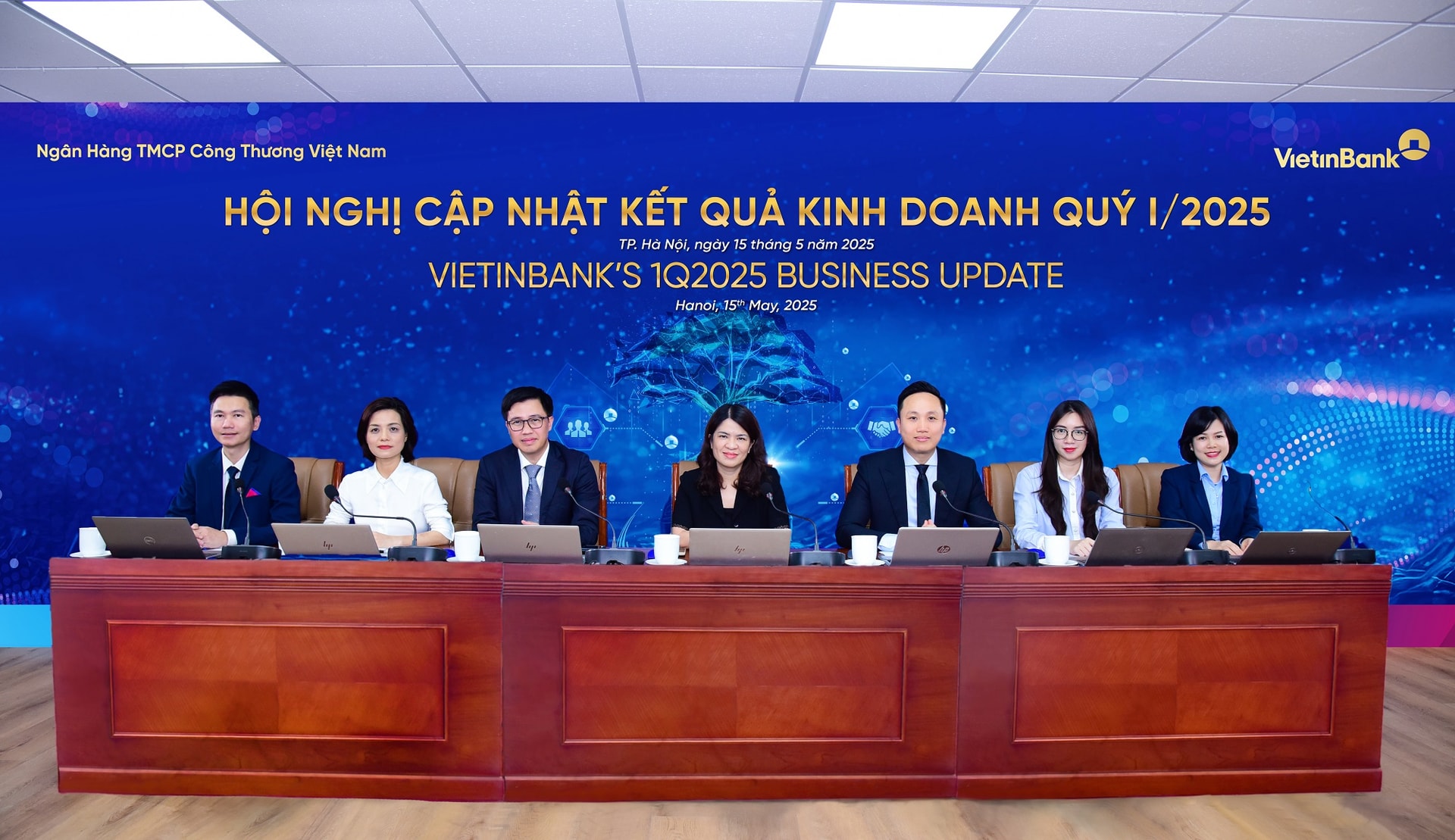VietinBank tiếp tục triển khai mạnh mẽ toàn diện hoạt động kinh doanh.
